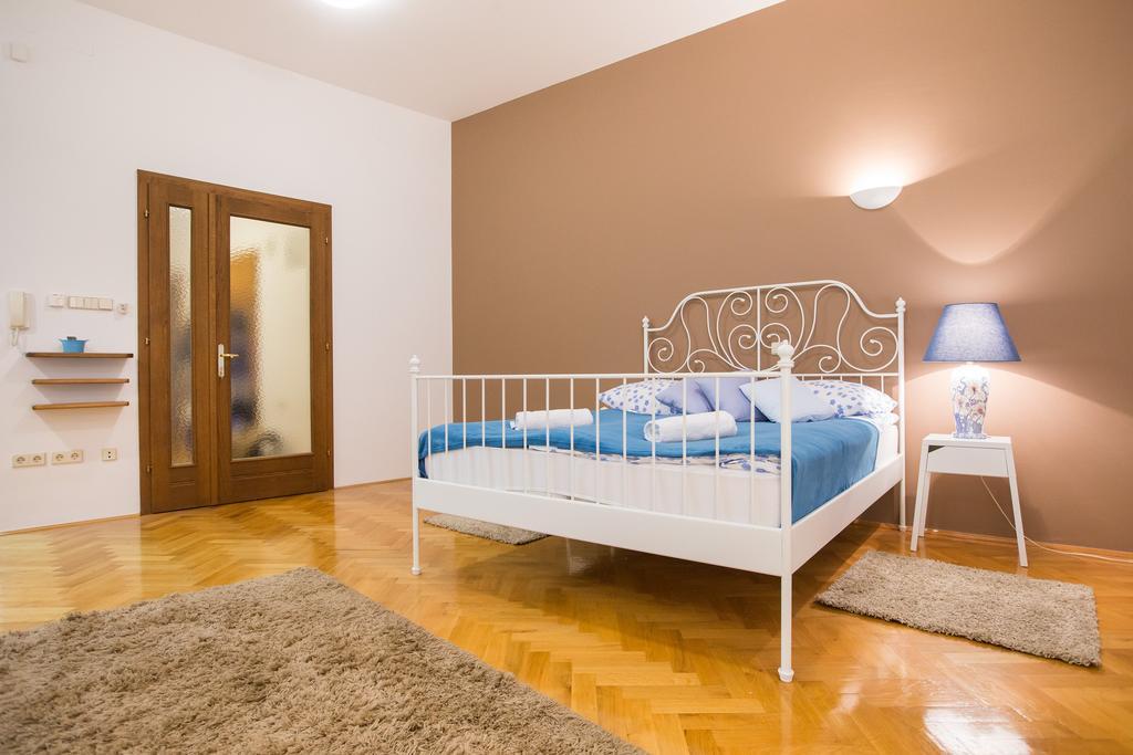 Apartman Kaptol Загреб Екстериор снимка