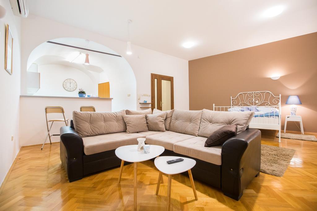 Apartman Kaptol Загреб Екстериор снимка