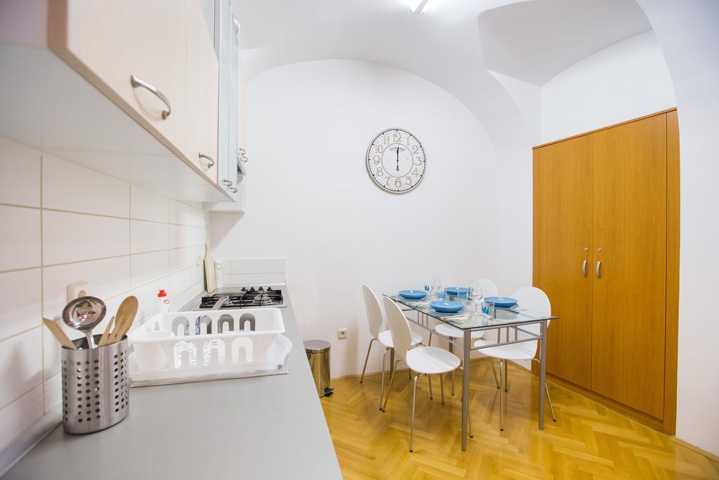 Apartman Kaptol Загреб Екстериор снимка
